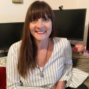 Melissa Finnen | About | University of Tasmania
